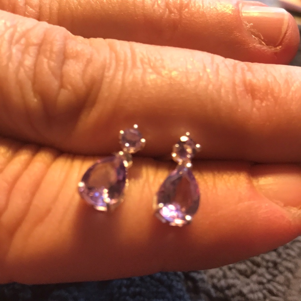 Bolivian amethyst dangle earrings 2.12 carats
LAST PAIR!